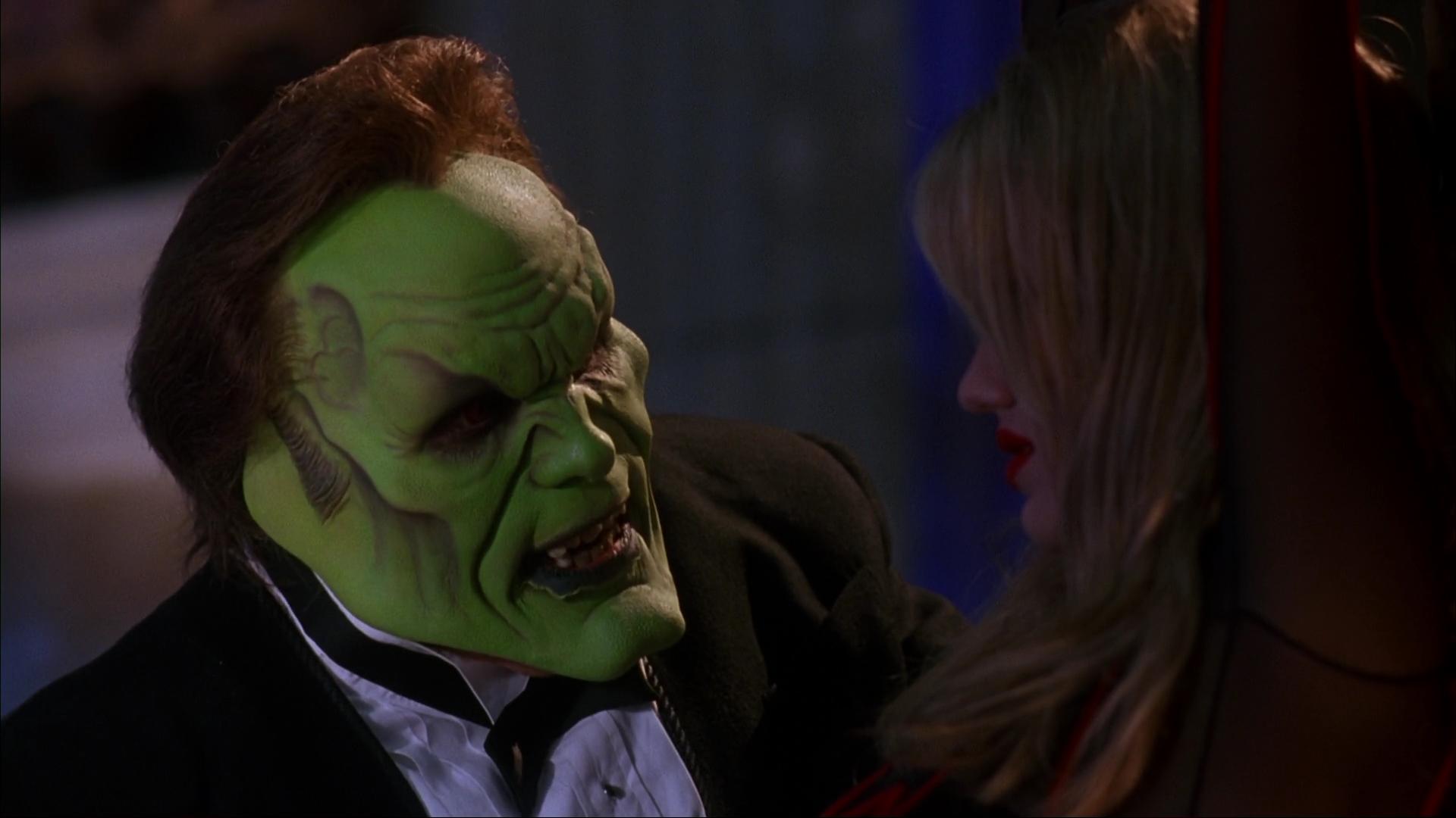 1994-TheMask-586.jpg