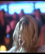 TheMaskFeaturette-IntroducingCameronDiaz-151.jpg