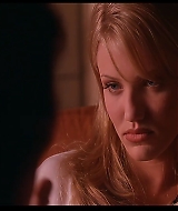 TheMaskFeaturette-IntroducingCameronDiaz-153.jpg