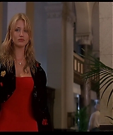 TheMaskFeaturette-IntroducingCameronDiaz-218.jpg
