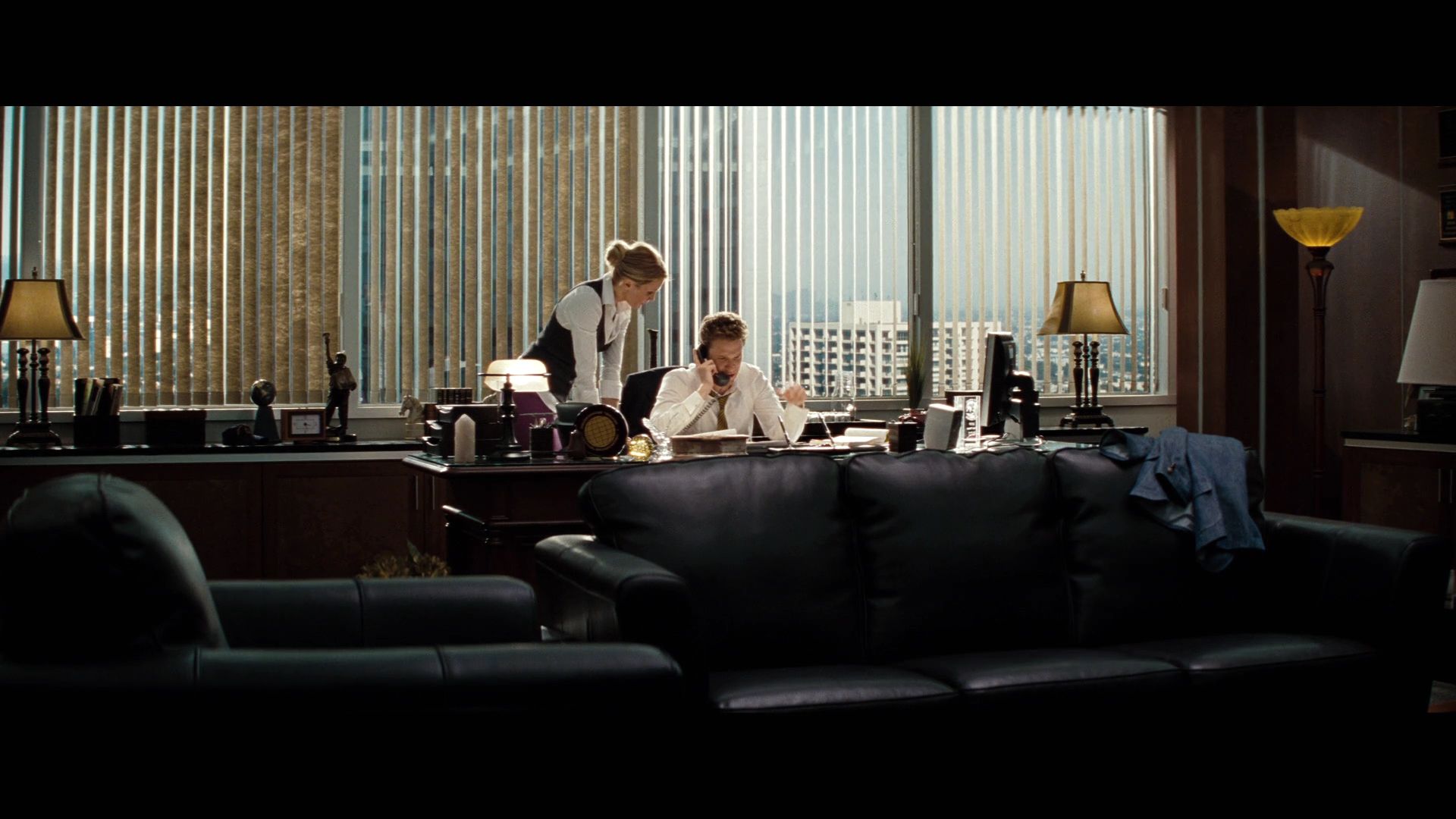 2011-TheGreenHornet-384.jpg