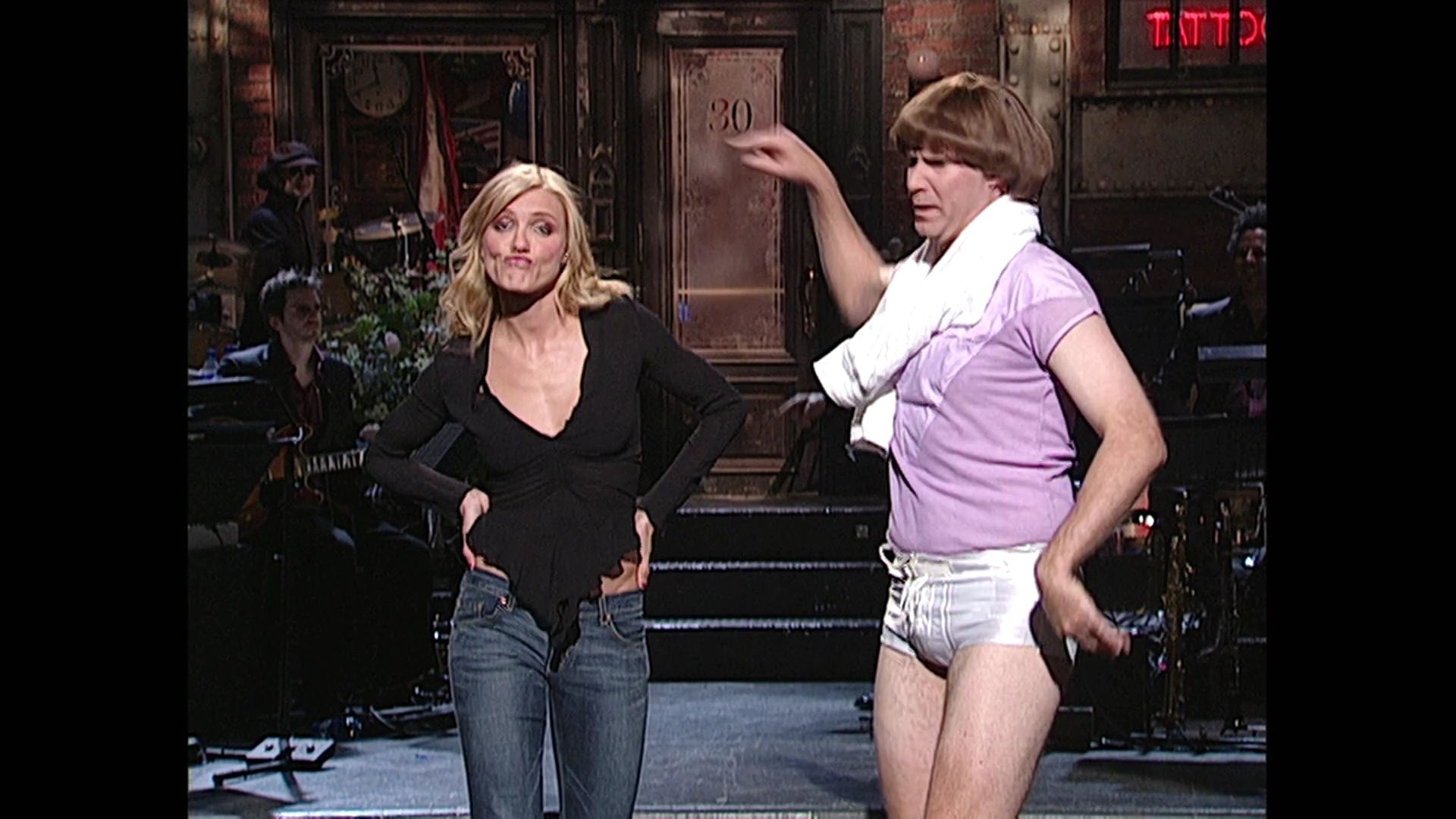 SNL-S27E16-152.jpg