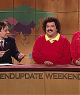 SNL-S27E16-351.jpg